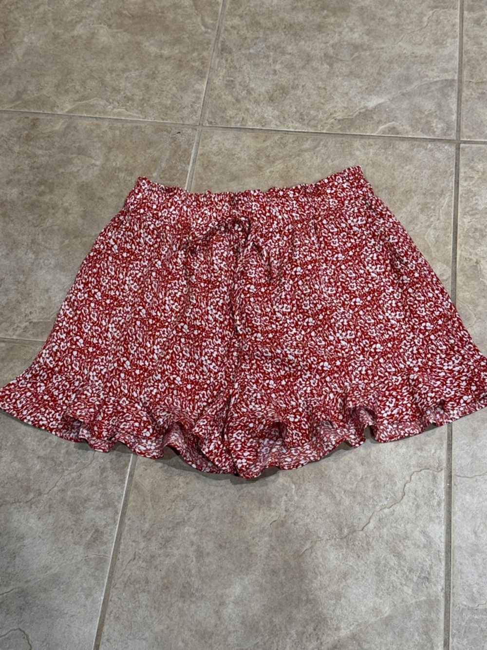 Floral Ruffle Waist Drawstring Shorts - Rust. Size Large - Picture 3 of 3